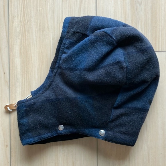 The north face jacket hood button on dark blue checkered plaid snaps - Picture 2 of 6